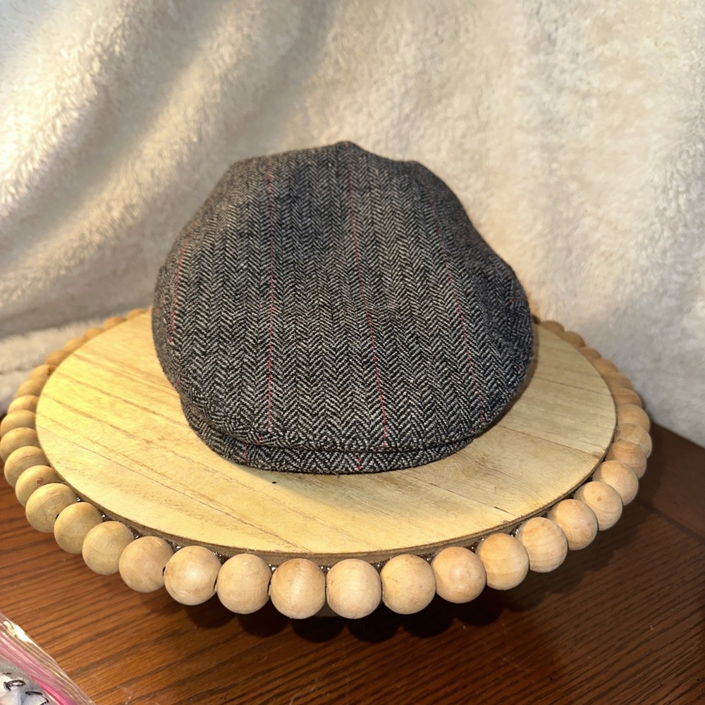 Vintage black and gray with thin, red stripes Alternative Hat 90's Y2K